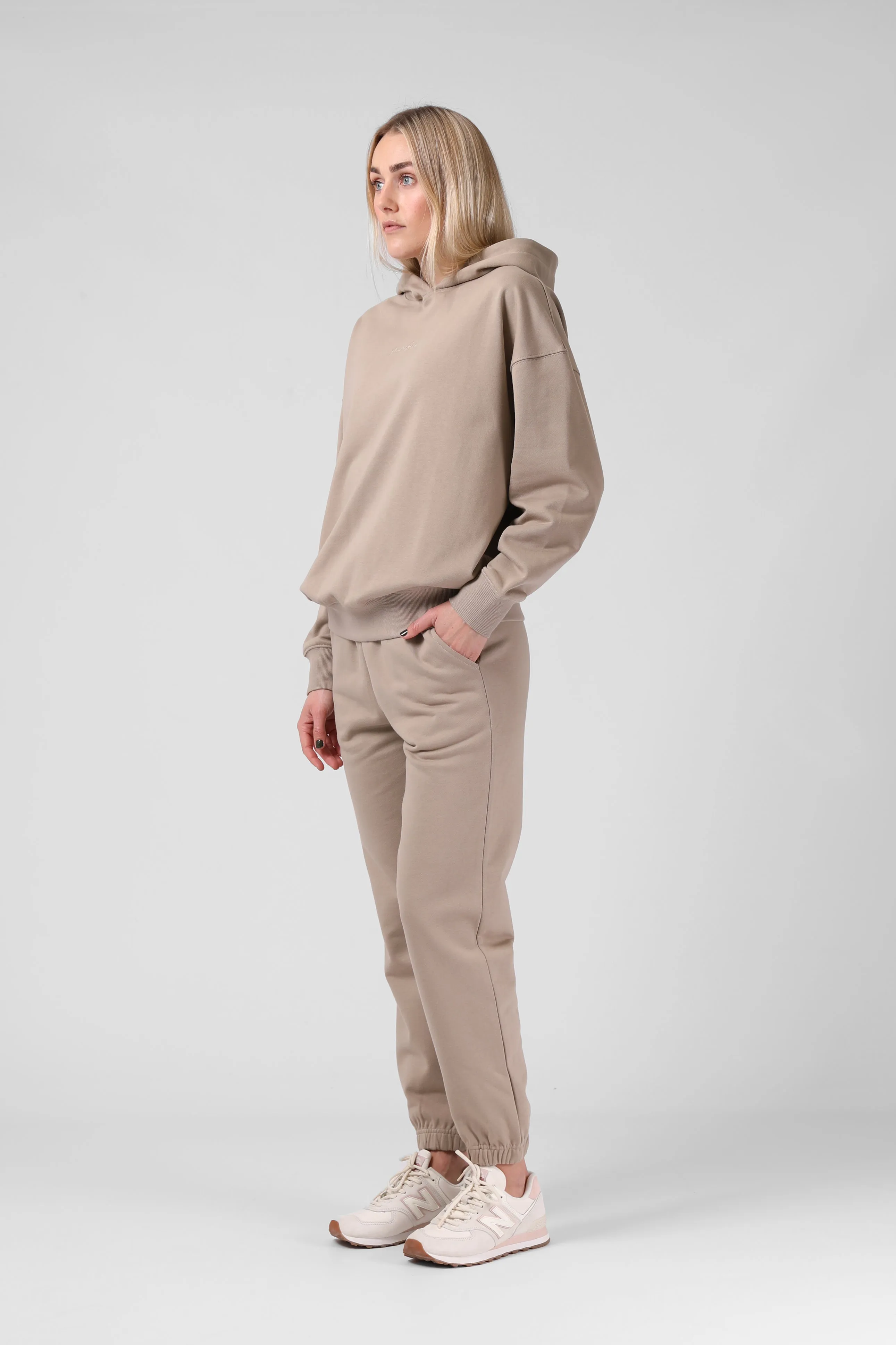 Script OS Hood - Warm Taupe